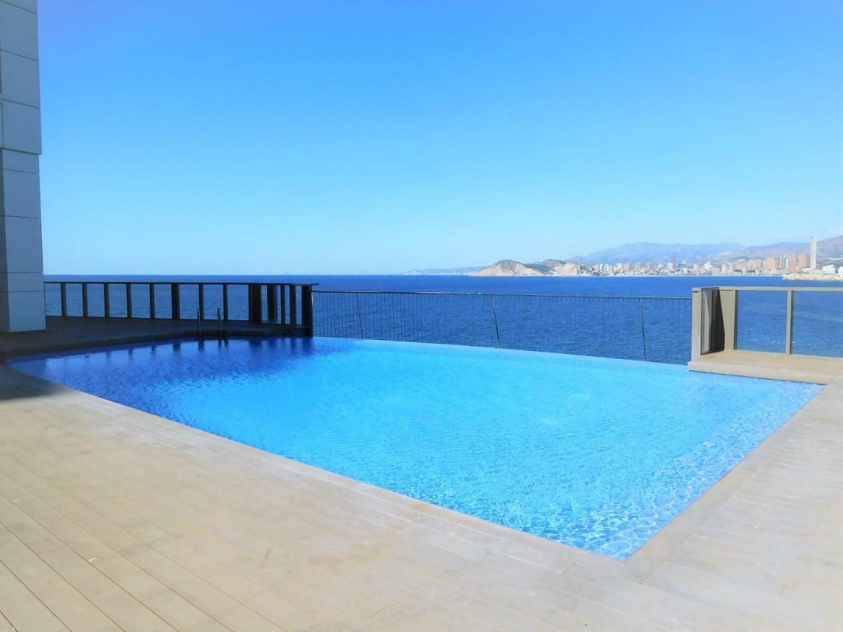 Gemelos 28 Blue Sea Deluxe Apartment Benidorm Bagian luar foto