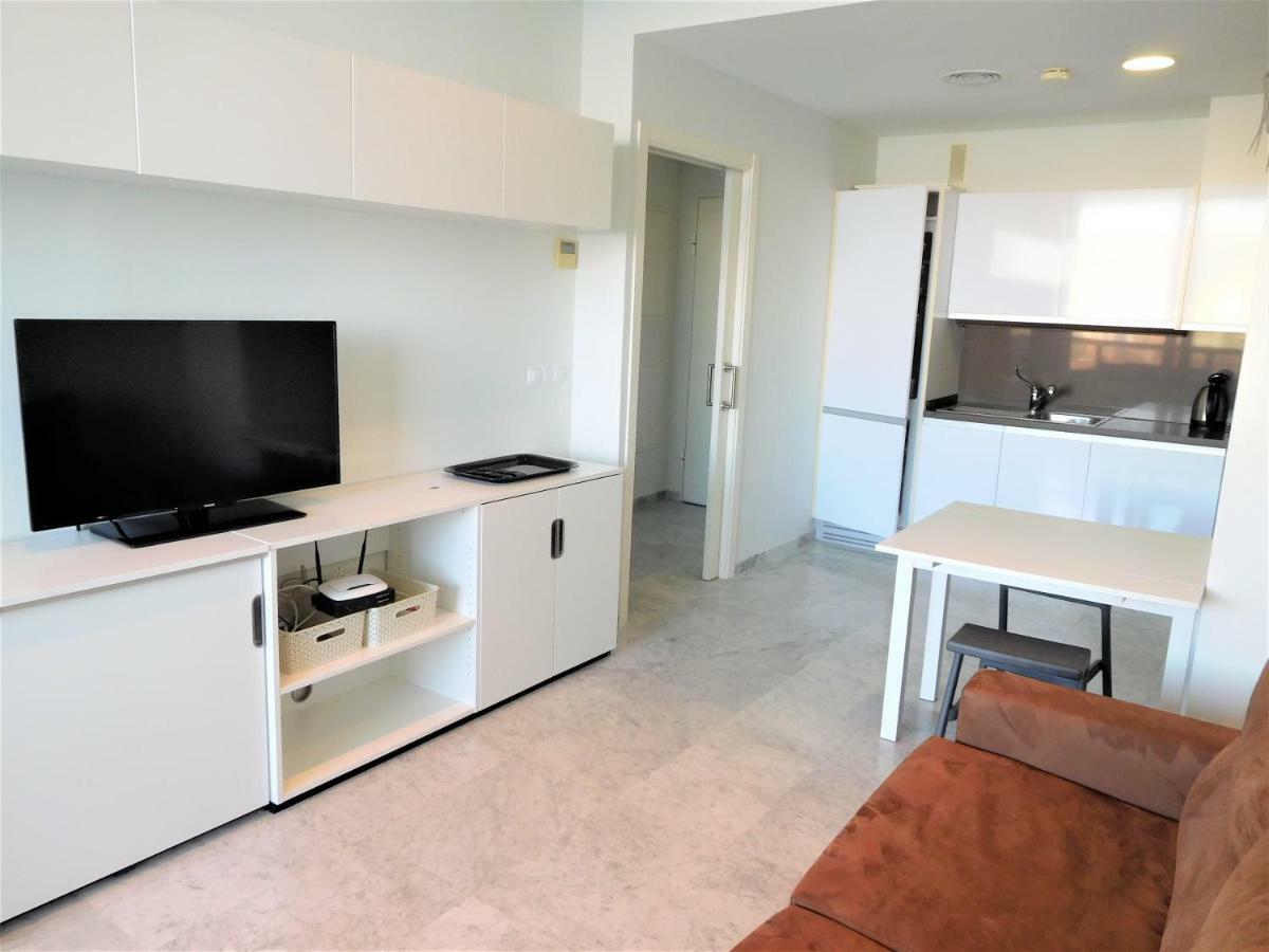 Gemelos 28 Blue Sea Deluxe Apartment Benidorm Bagian luar foto